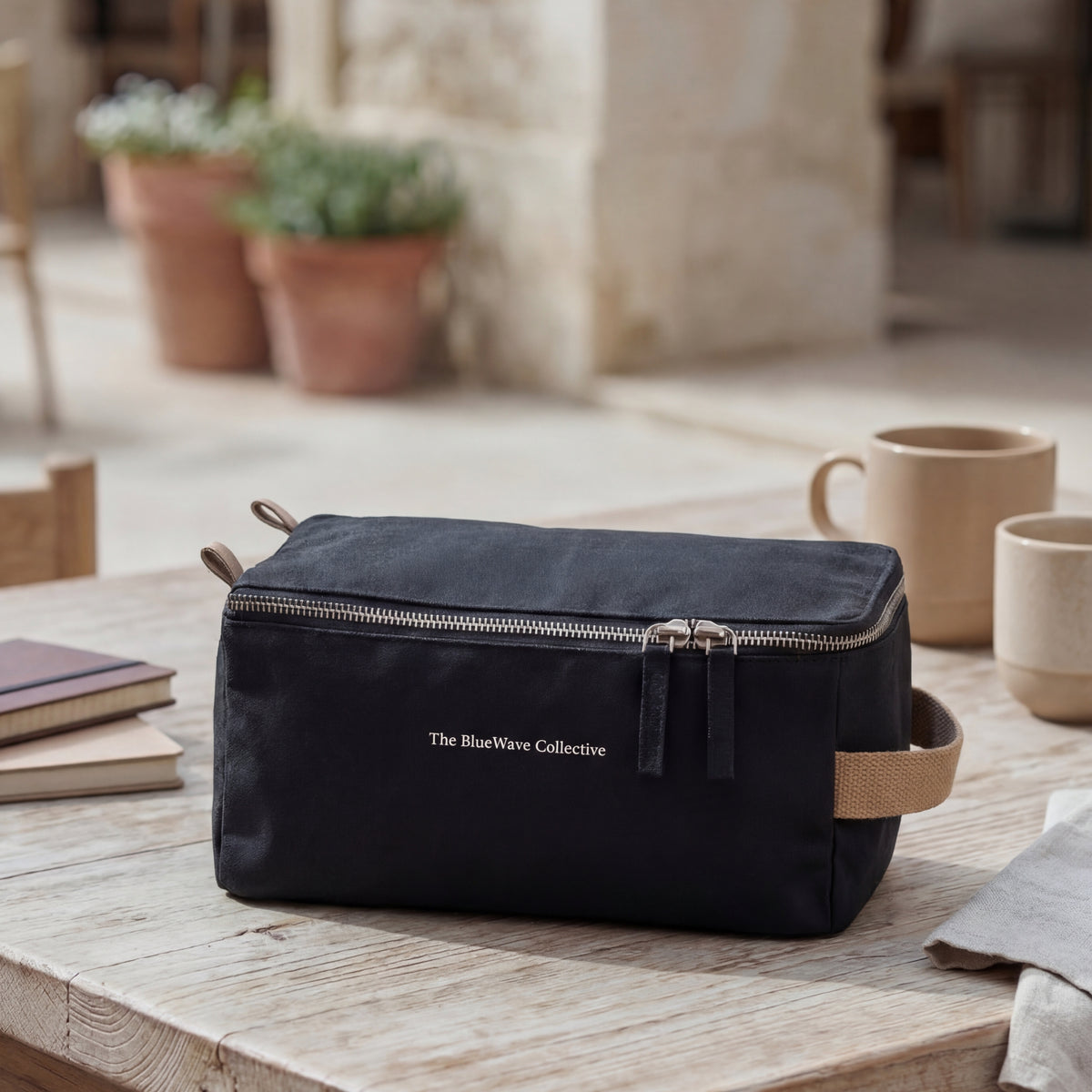 Re.8 Sand Toiletry Bag - Midnight