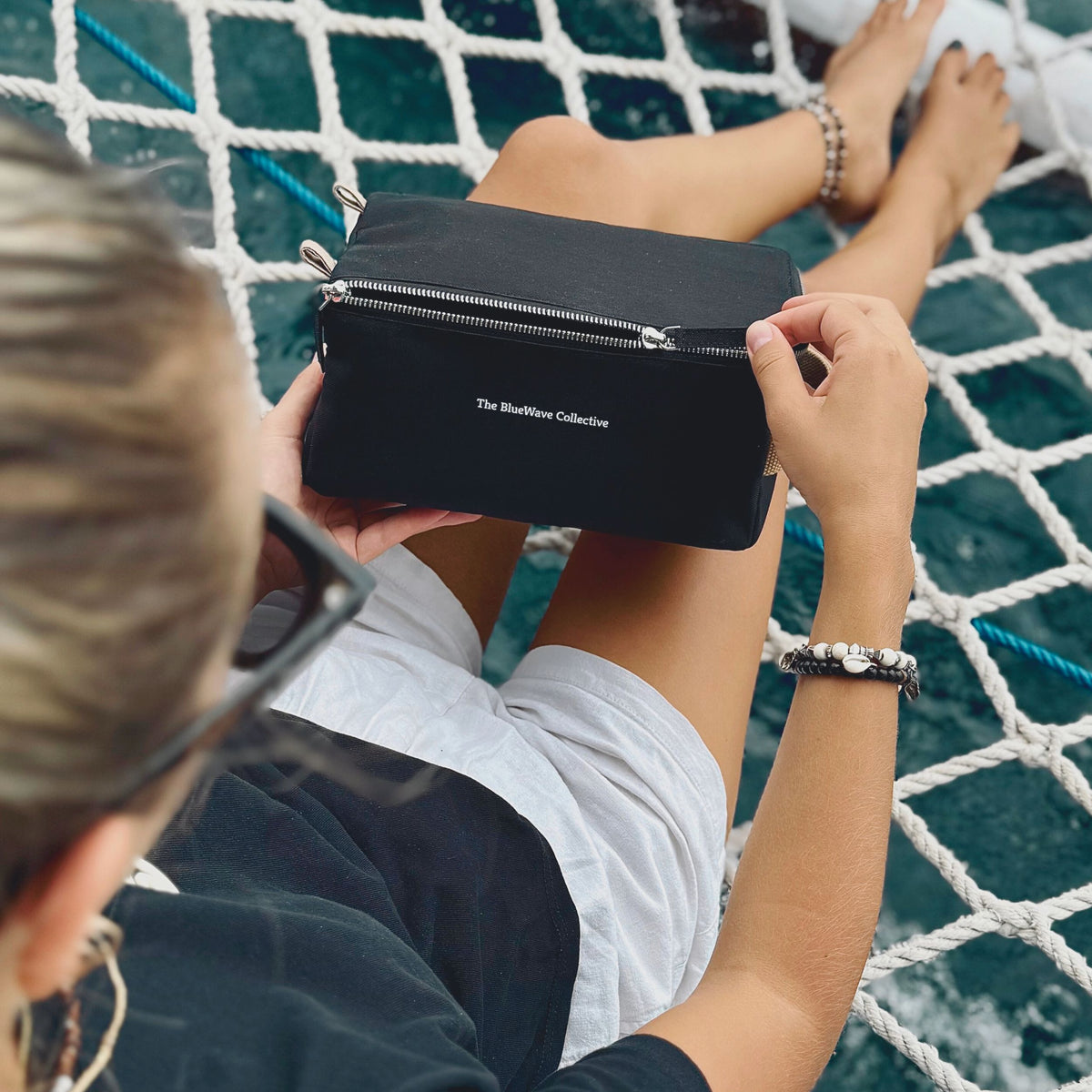Re.8 Sand Toiletry Bag - Midnight