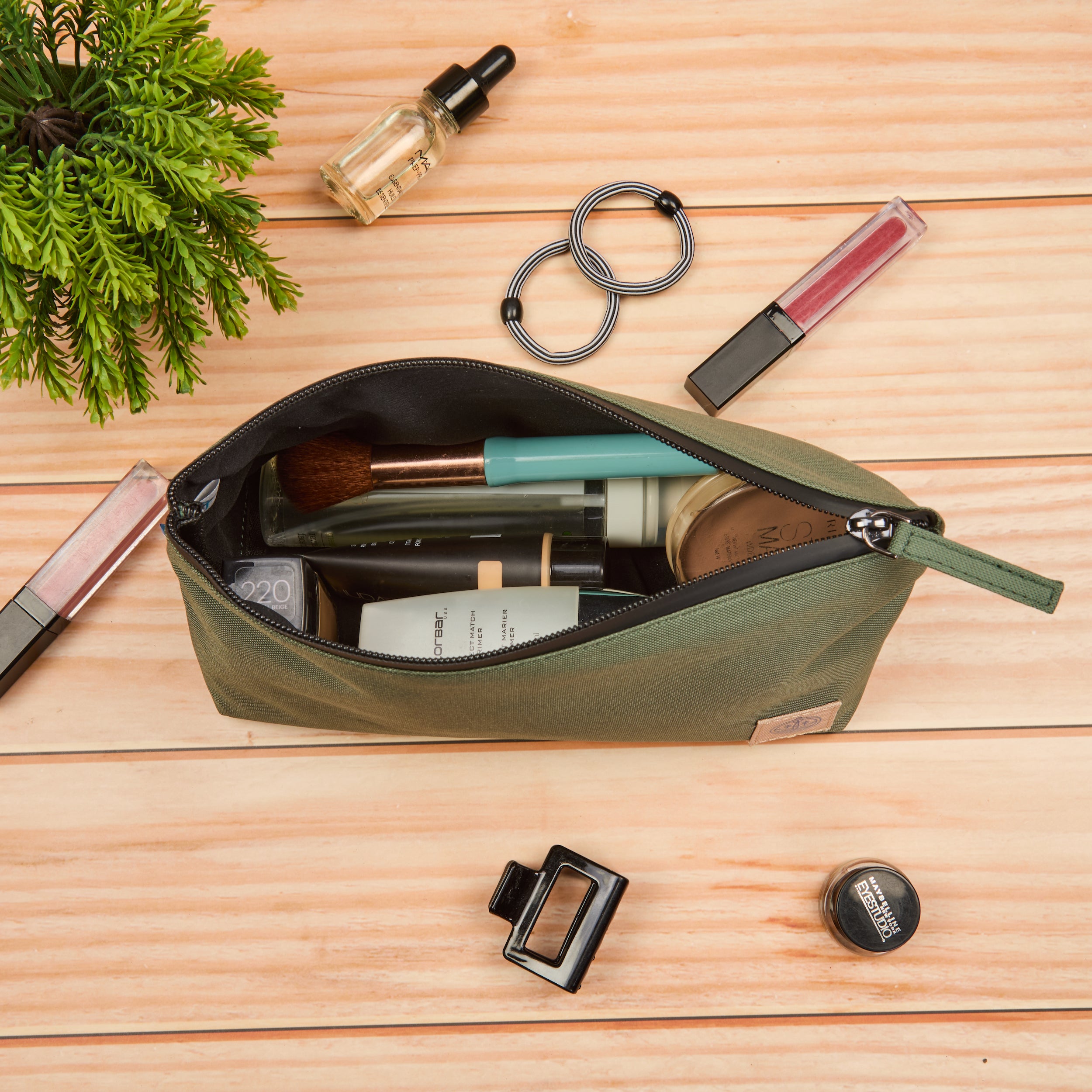 RE.6 Cycle | Toiletry Bag Green