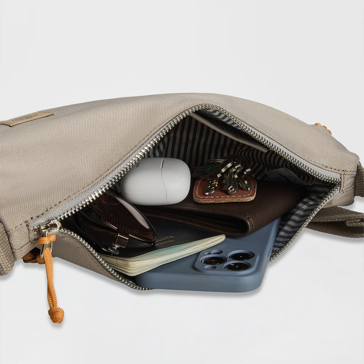 Re.7 Crossbody - Stone